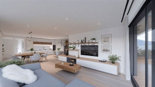 Apartamento T1 à venda na Rua Albino da Costa Reis, 288