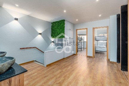 Apartamento T4 à venda na Camões - Faria Guimarães