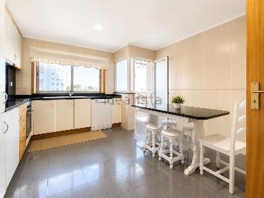 Apartamento T2 à venda na Rua Espiridião de Sousa