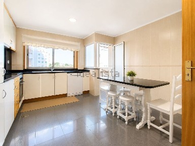 Apartamento T2 à venda na Rua Espiridião de Sousa
