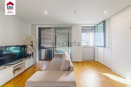 Apartamento T0 à venda na Rua Atriz Alda Rodrigues