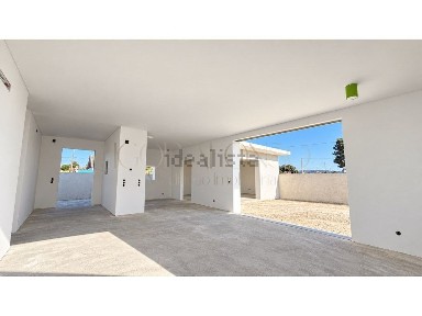Moradia independente à venda na Quinta da Marquesa - Vila Amélia