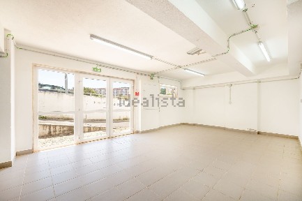 Espaço comercial à venda na Avenida das descobertas