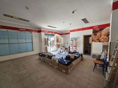 Espaço comercial com rentabilidade à venda na Guerreiros