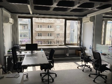 Arrendamento de escritório privado na Avenida Miguel Bombarda, 36
