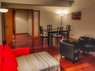 Arrendamento de apartamento T2 na Praceta Fernando Valle