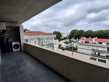 Arrendamento de apartamento T1 na Rua Alexandre Herculano