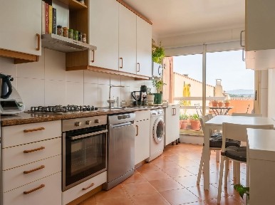 Apartamento T2 à venda na Rua da Ermida, 14