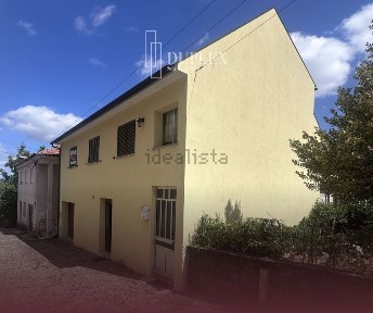 Vila Cova à Coelheira, Rua da Bica, 12