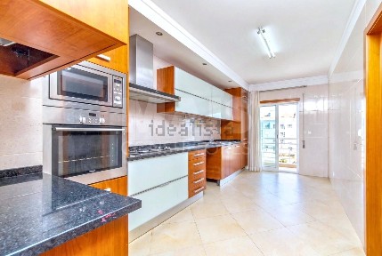 Apartamento T3 à venda na Portas da Cidade - Alto das Vinhas Grandes