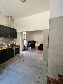 Moradia geminada à venda na Rua António Feliciano de Castilho, 432