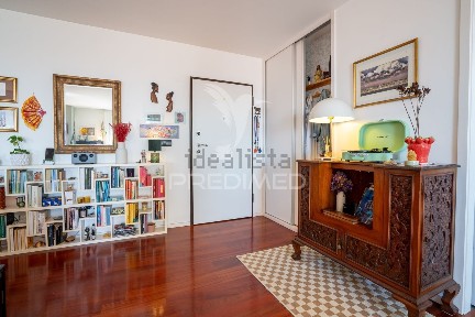 Apartamento T3 à venda em Santo António