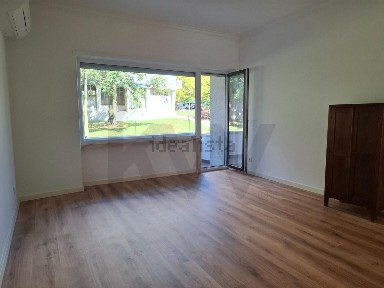 Arrendamento de apartamento T3 na Rua João de Paiva s/n