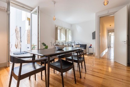 Arrendamento de apartamento T2 na Rua Damasceno Monteiro
