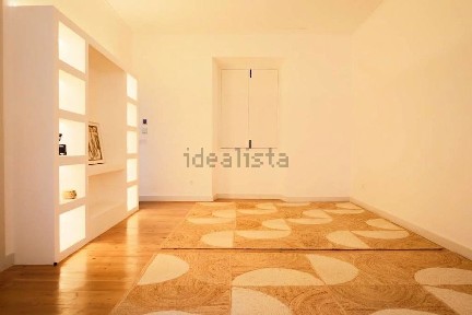 Duplex à venda na Avenida da República
