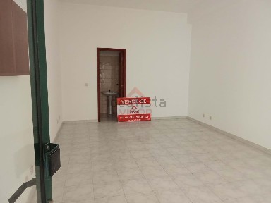 Espaço comercial à venda na Baixa da Banheira