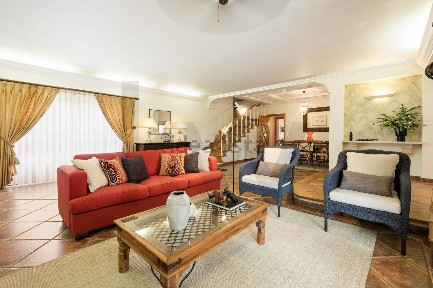 Casa ou moradia à venda em Quinta de Santo António, 27