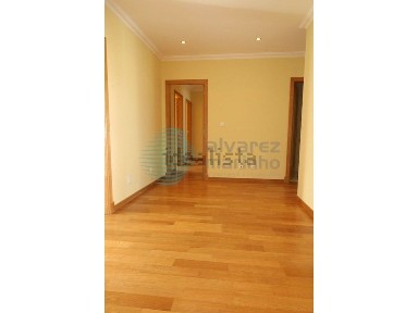 Apartamento T4 à venda na Rua das Musas, 3
