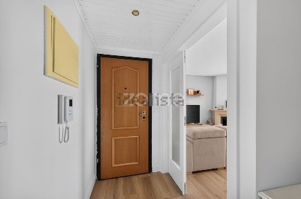 Apartamento T4 à venda na Rua António Maria de Matos, 23