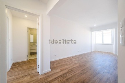 Apartamento T2 à venda na Praceta Diu, 3