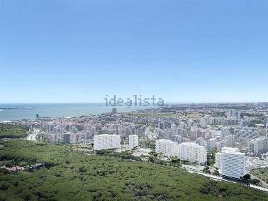 Apartamento T2 à venda na Miraflores