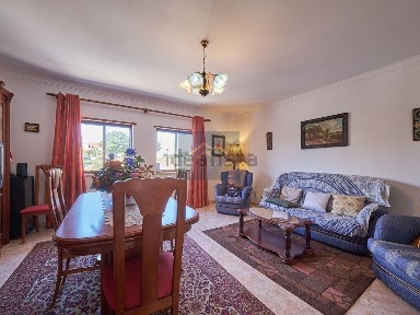 Apartamento T3 à venda em Alfragide