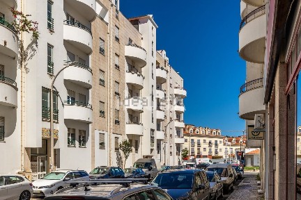 Apartamento T3 à venda em Marrazes e Barosa