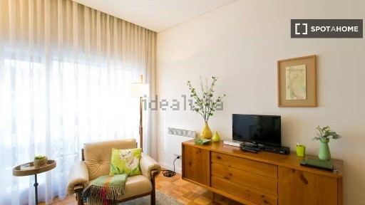 Arrendamento de apartamento T1 na Rua de José Falcão
