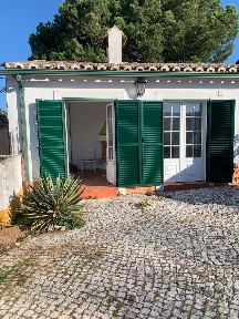 Arrendamento de moradia geminada na Rua do Sobreiro