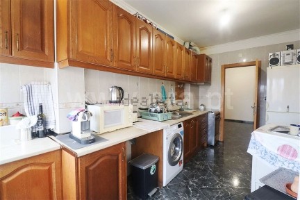 Apartamento T2 à venda na Rua Viana da Mota