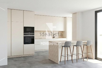 Apartamento T3 à venda na Corte das Cheias