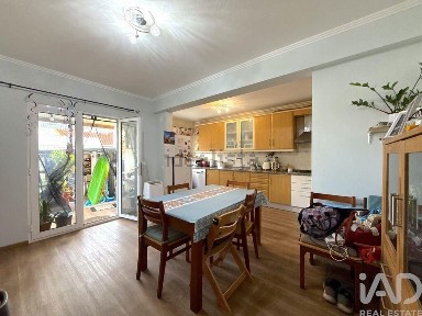 Apartamento T0 à venda na Corte Esteval