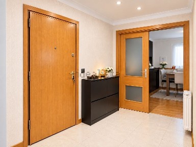 Apartamento T2 à venda na Rua Conde Dom Pedro