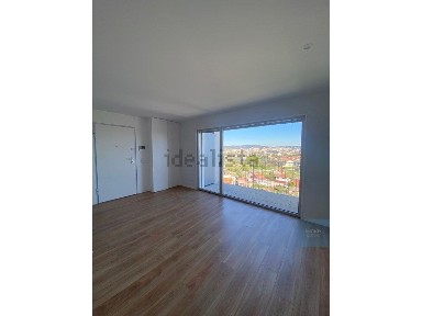 Apartamento T1 à venda na Rua Souto de Contumil