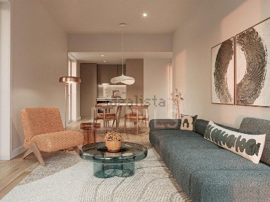 Apartamento T0 à venda na Rua dos Bragas, 43