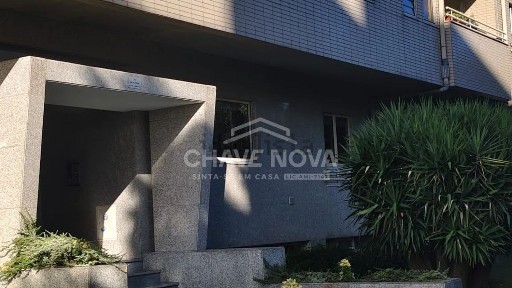 Apartamento T2 à venda na Rua Oliveiras