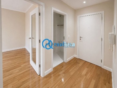 Apartamento T1 à venda na Rua Oliveiras