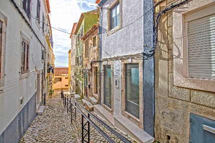 Moradia independente à venda em Santiago (Sesimbra)