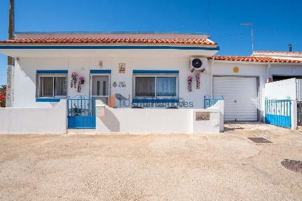 Casa de aldeia à venda no Centro
