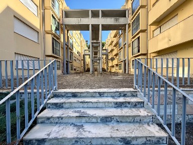 Apartamento T3 à venda na Rua Joaquim José Delgado