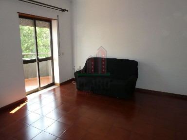 Arrendamento de apartamento T1 em Eiras e São Paulo de Frades