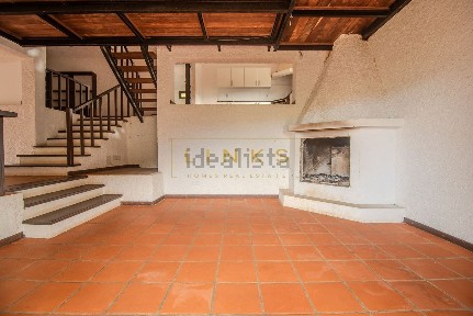 Casa ou moradia à venda em Camacha
