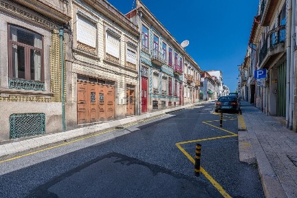 Casa ou moradia à venda na Rua do Bonjardim, 961