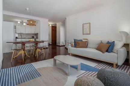Arrendamento de apartamento T1 na Rua do Carmo
