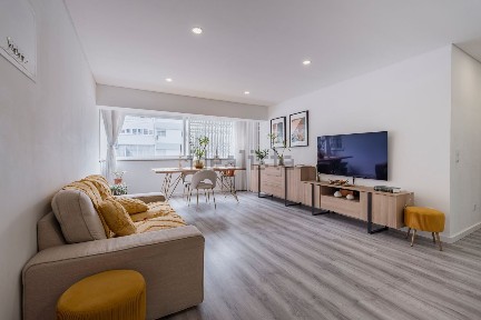 Arrendamento de apartamento T3 na Rua Ibo, 1