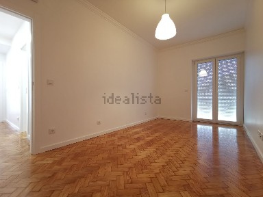 Arrendamento de apartamento T2 no Calçada da Ajuda, 88
