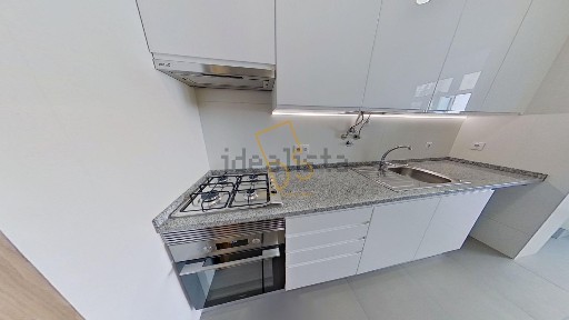 Arrendamento de apartamento T1 na Rua António Nobre