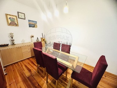 Arrendamento de apartamento T2 na Rua Cândido Figueiredo