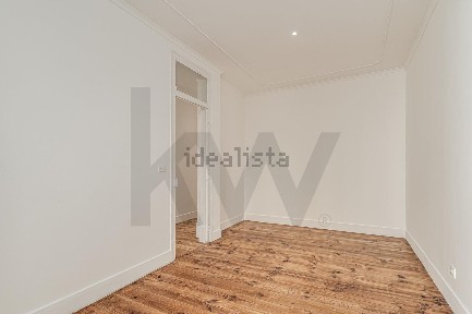 Arrendamento de apartamento T2 na Rua dos Baldaques, 60