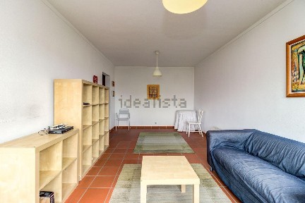 Arrendamento de apartamento T2 na Rua Agostinho Neto, 28